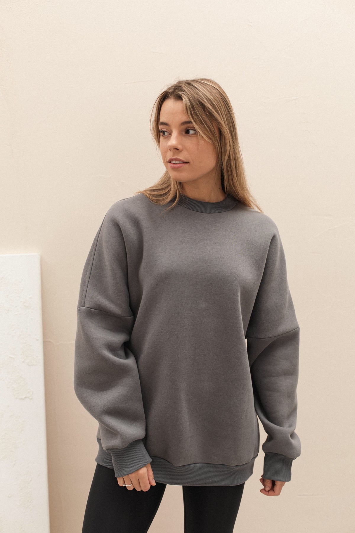 Graphite basic plain fleece sweatshirt with crew neck