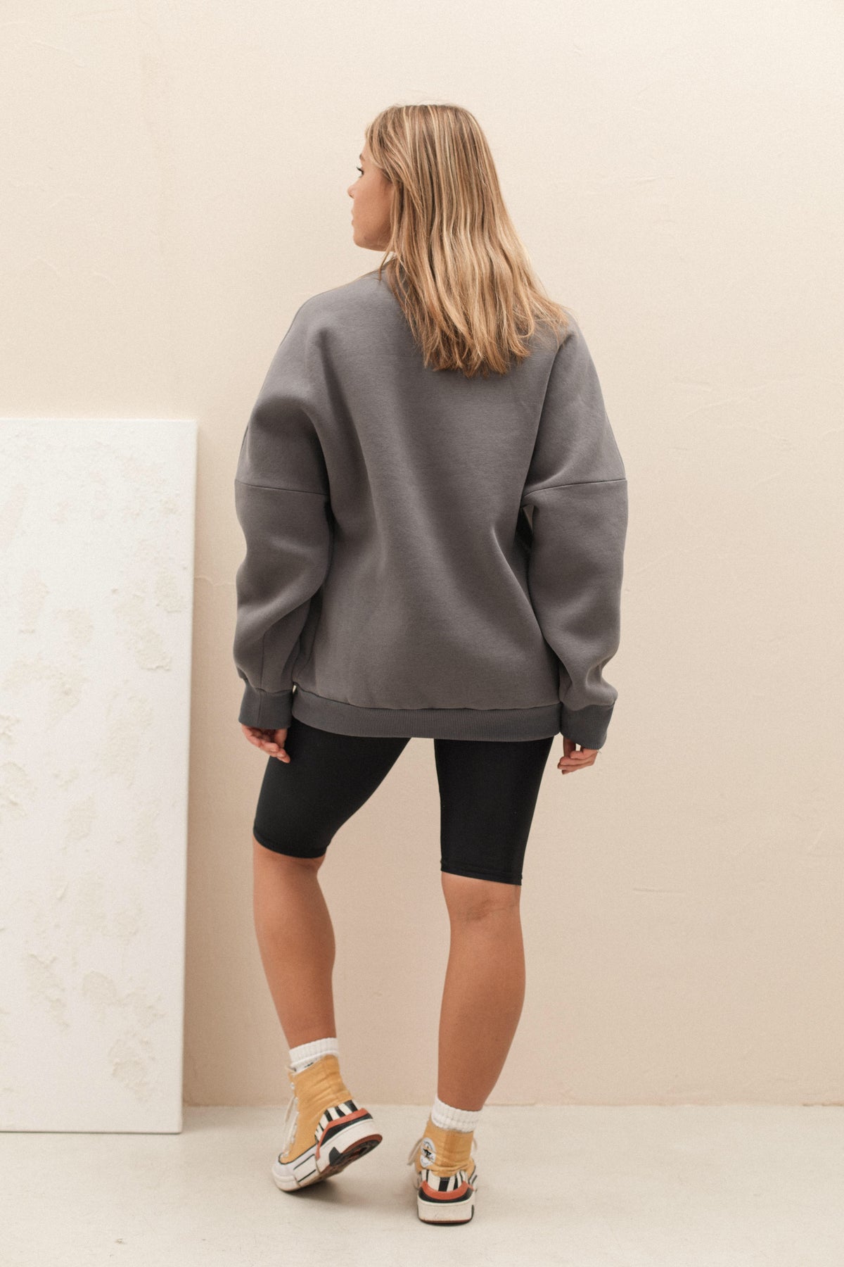 Graphite basic plain fleece sweatshirt with crew neck