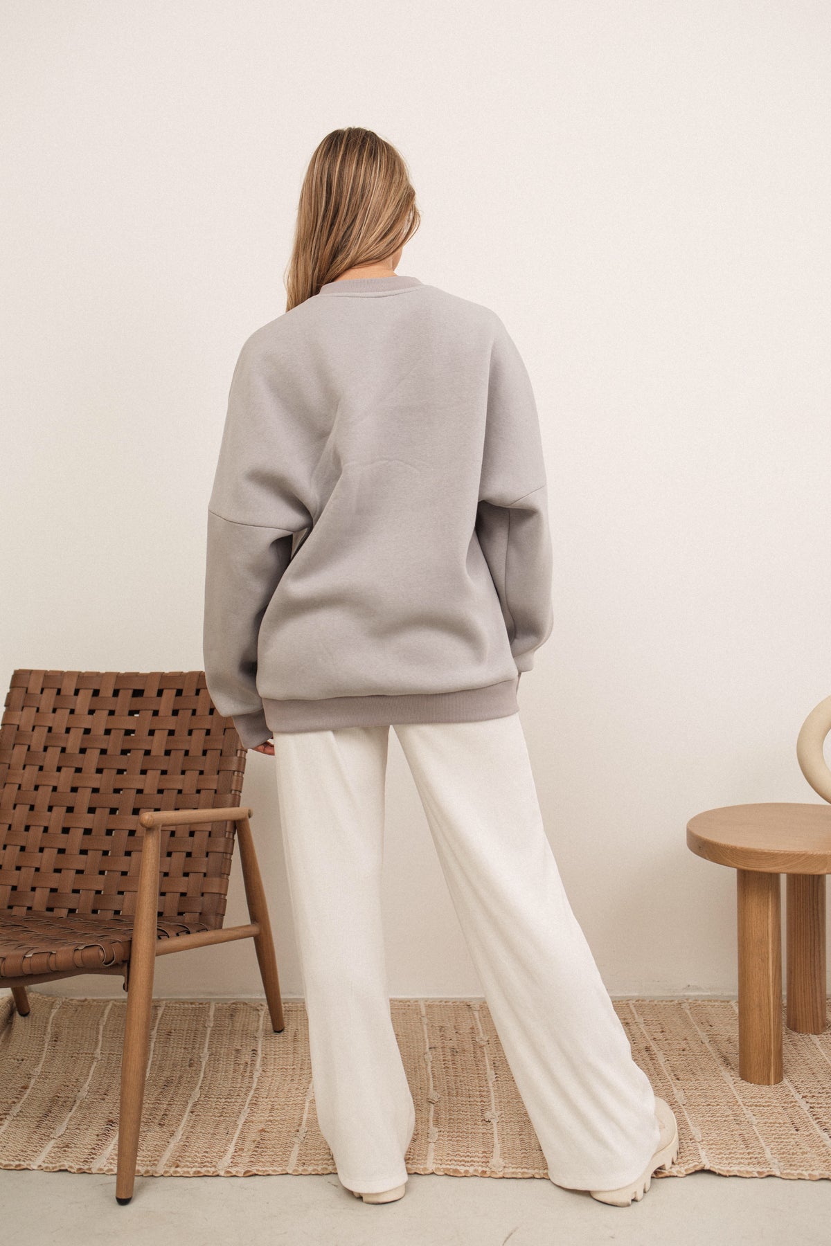 Gray casual oversized sweatshirt