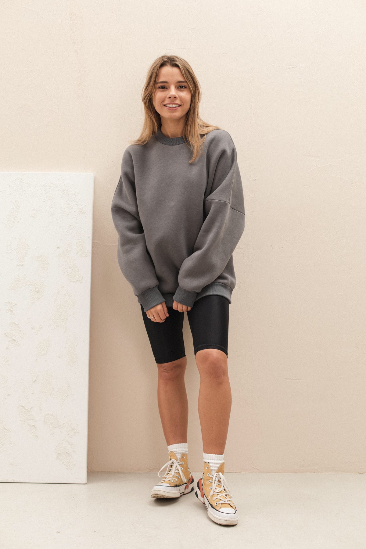 Graphite basic plain fleece sweatshirt with crew neck