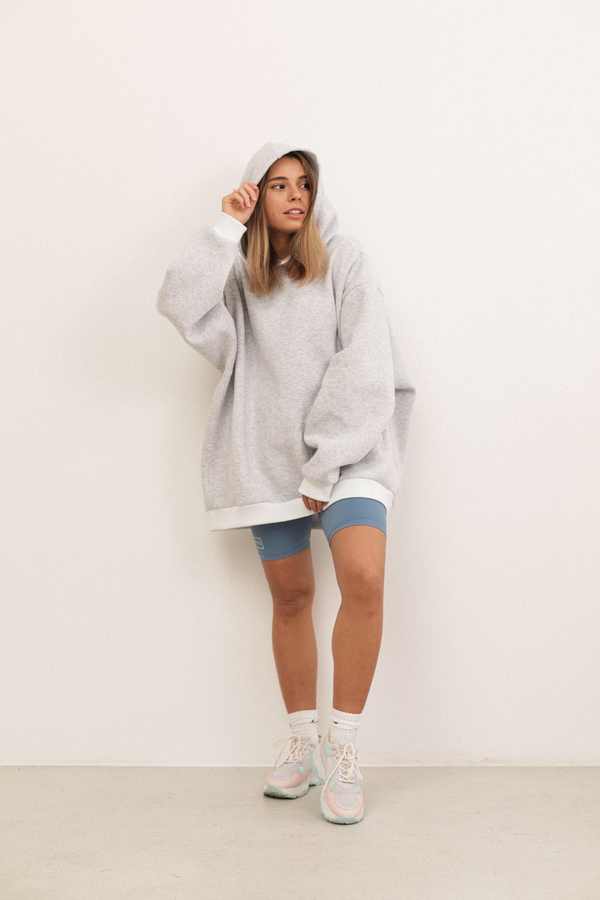 Gray melange plain oversized fleece hoodie with pockets