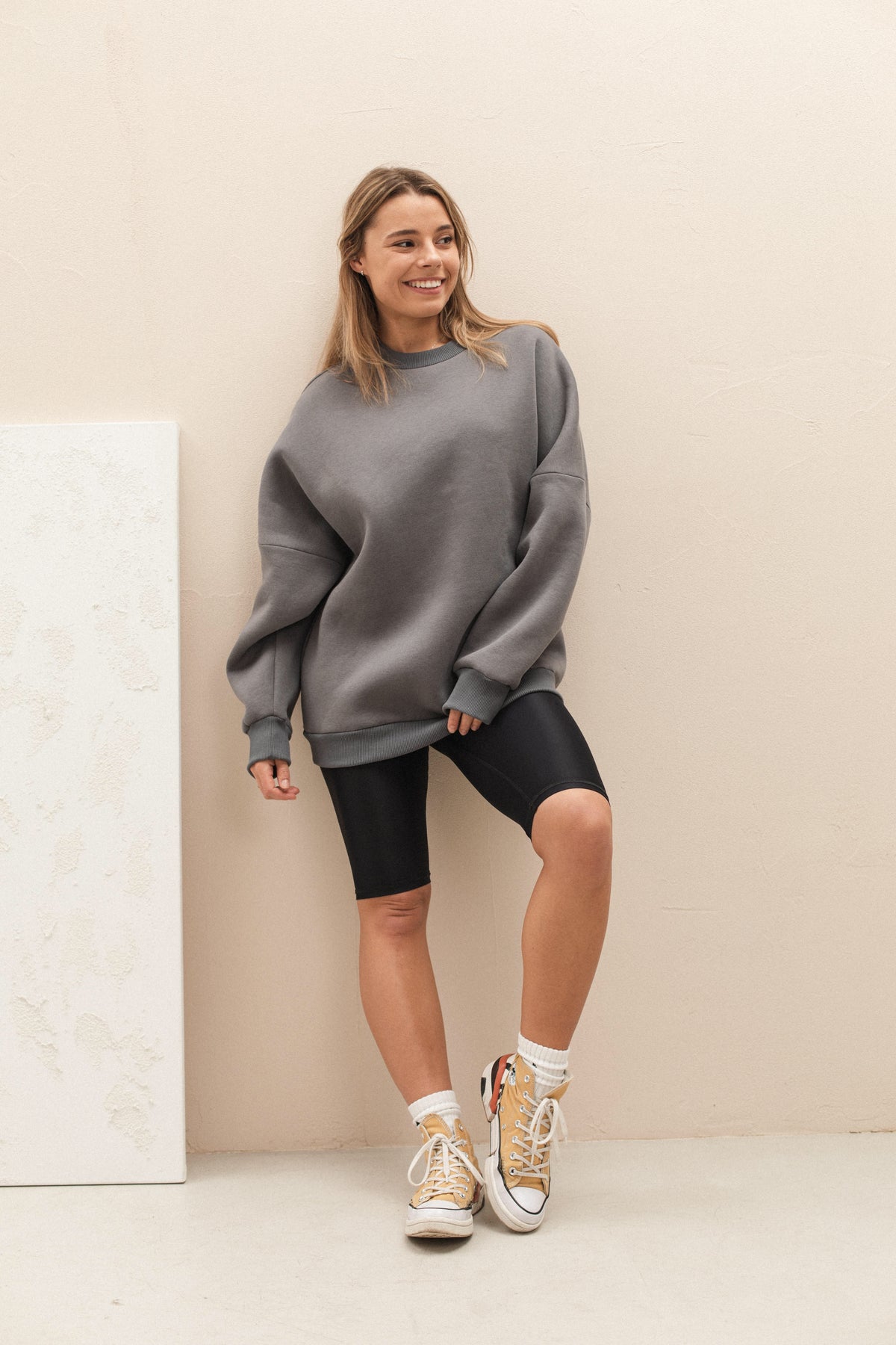 Graphite basic plain fleece sweatshirt with crew neck