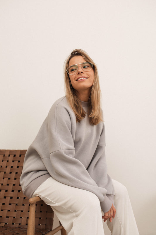 Gray casual oversized sweatshirt