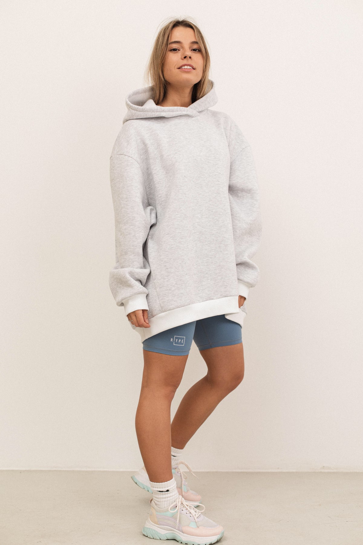 Gray melange plain oversized fleece hoodie with pockets