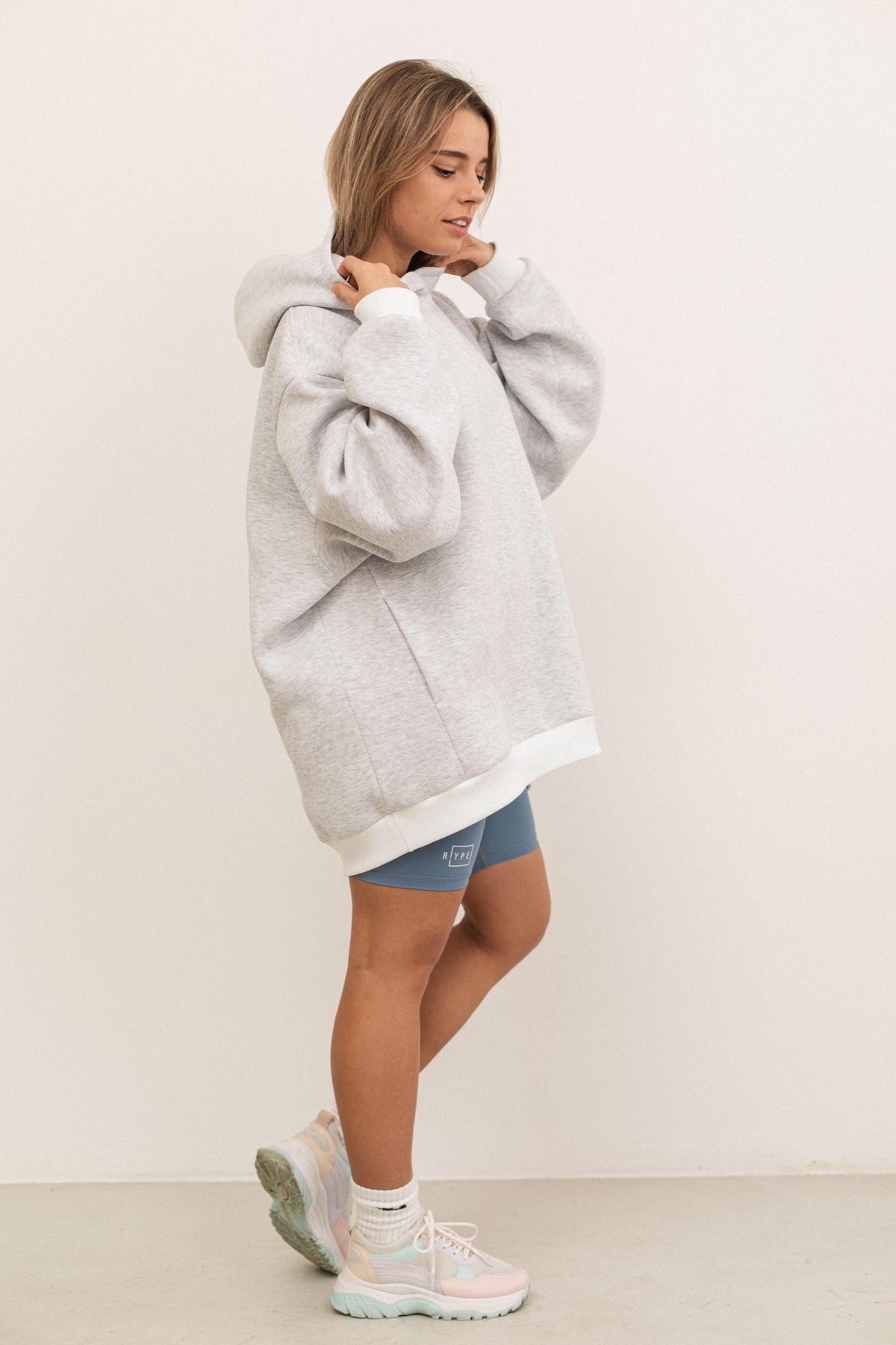 Gray melange plain oversized fleece hoodie with pockets