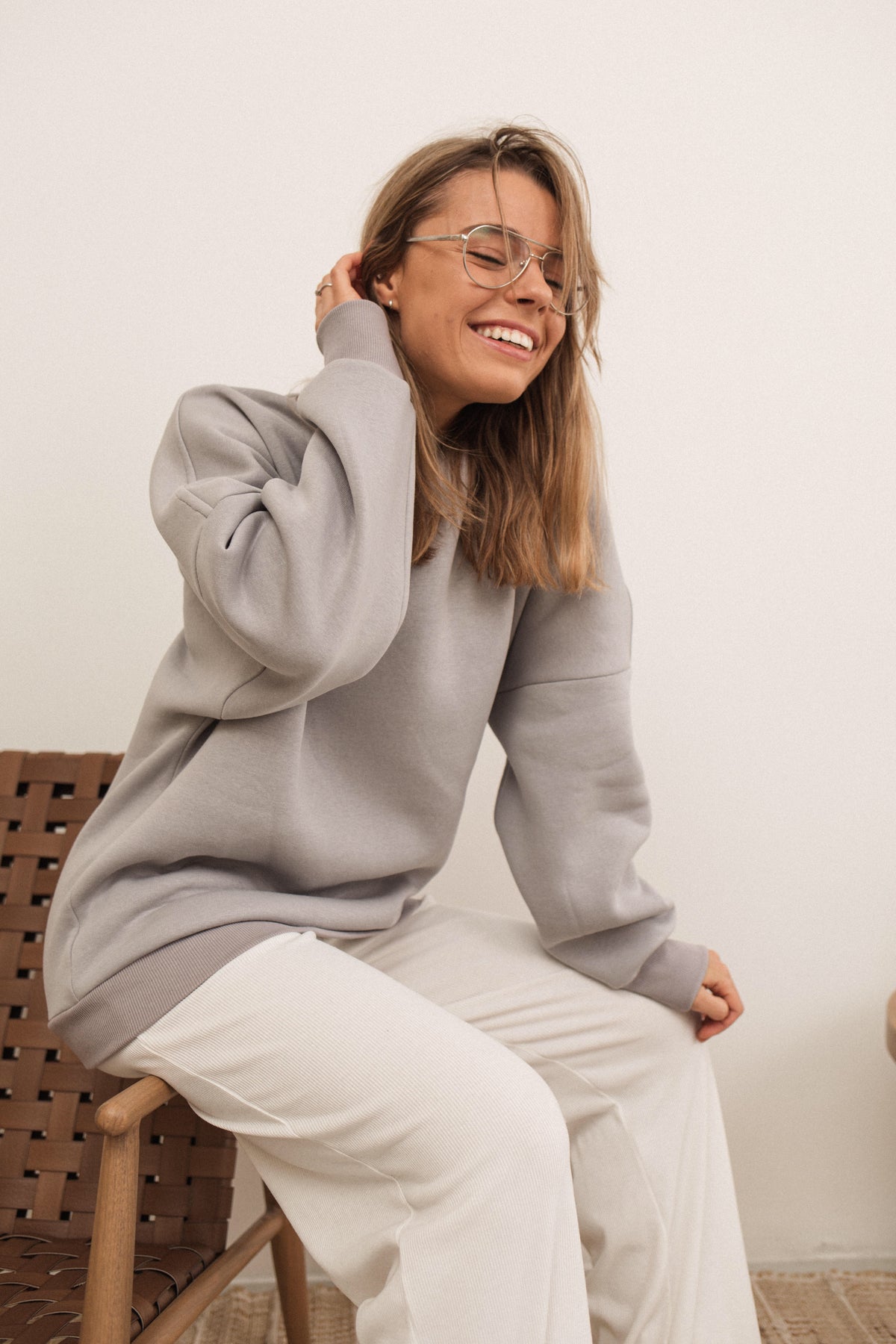 Gray casual oversized sweatshirt