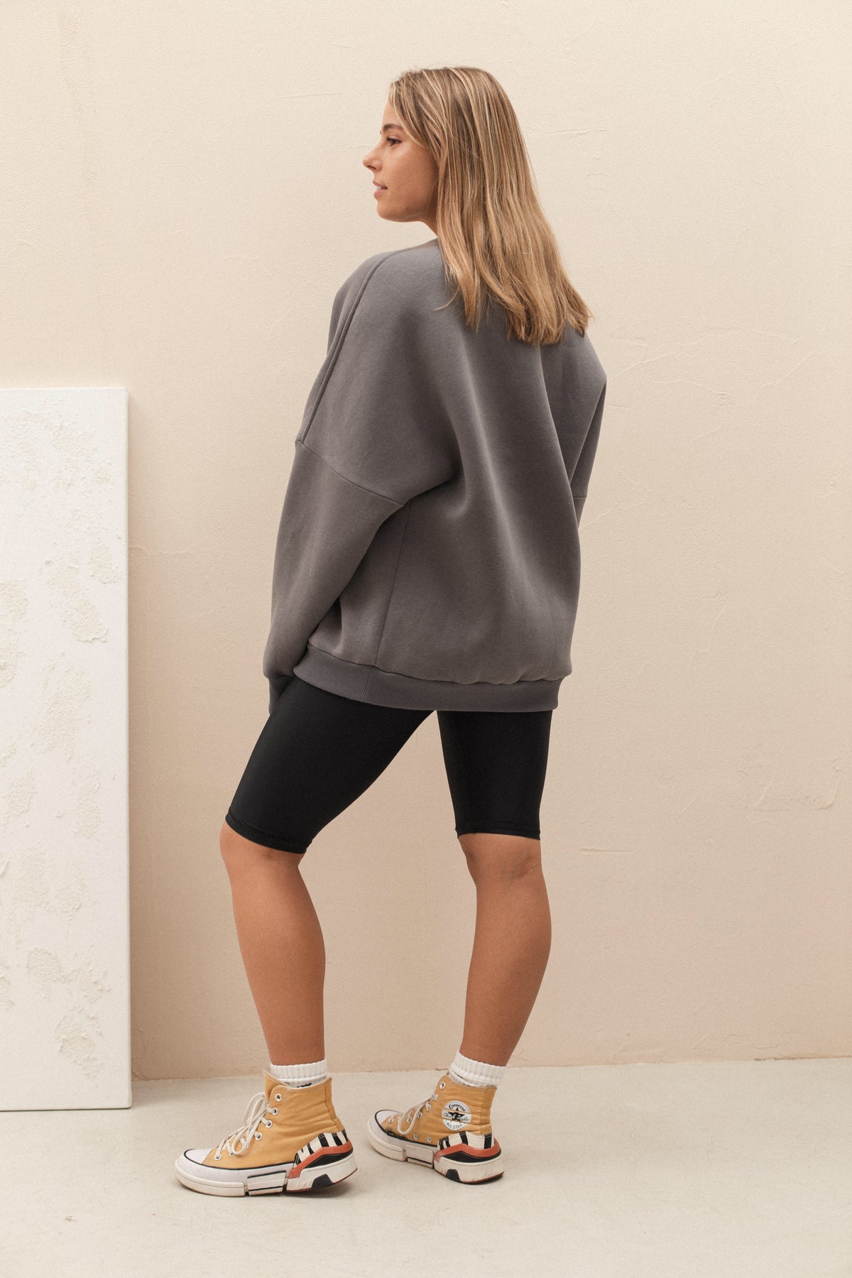 Graphite basic plain fleece sweatshirt with crew neck