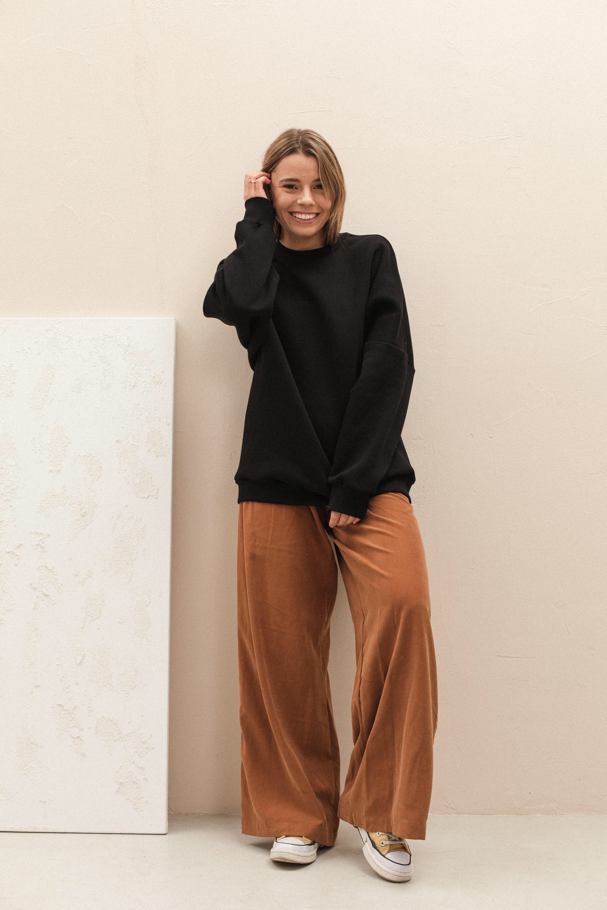 Black plain oversized sweatshirt