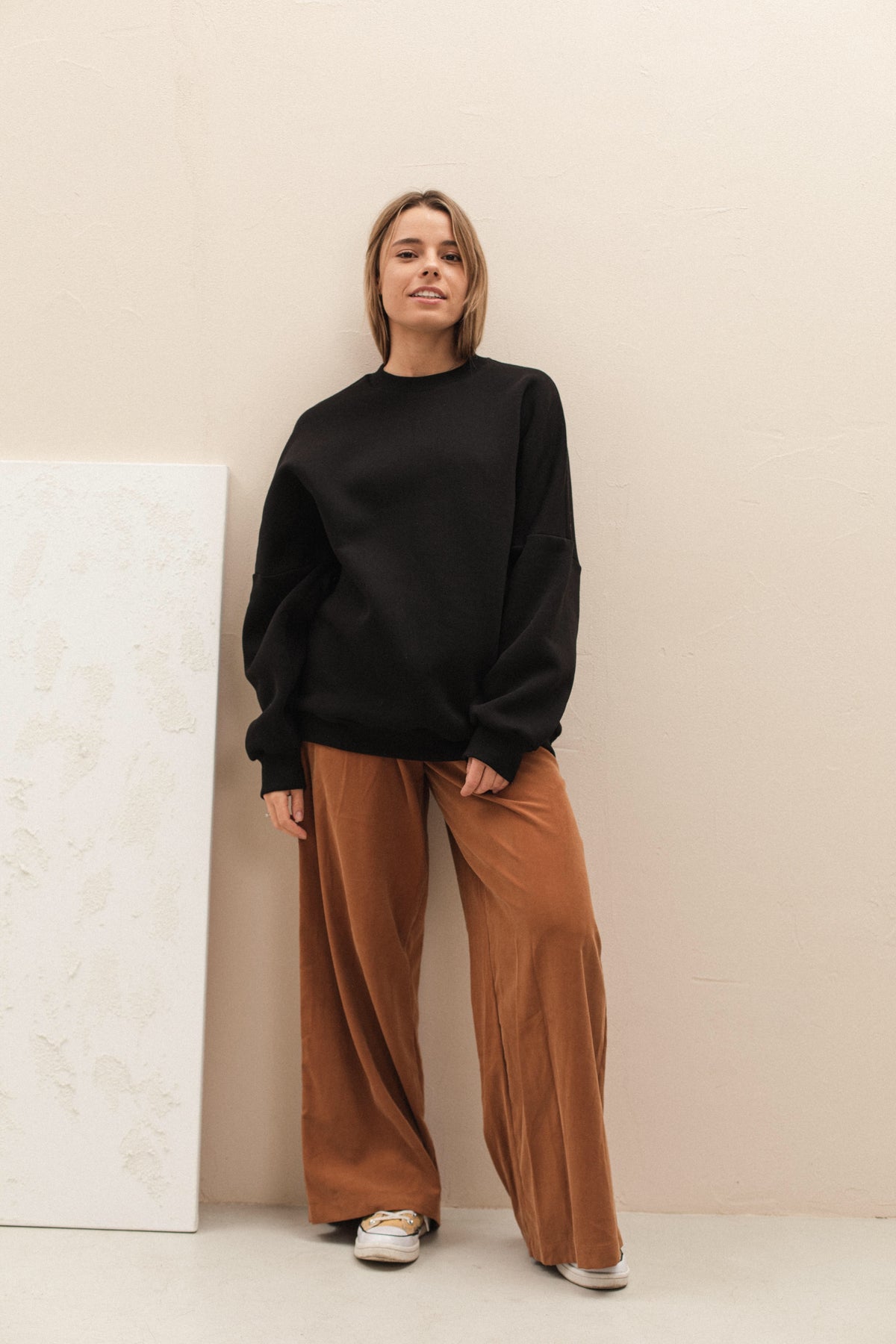 Black plain oversized sweatshirt