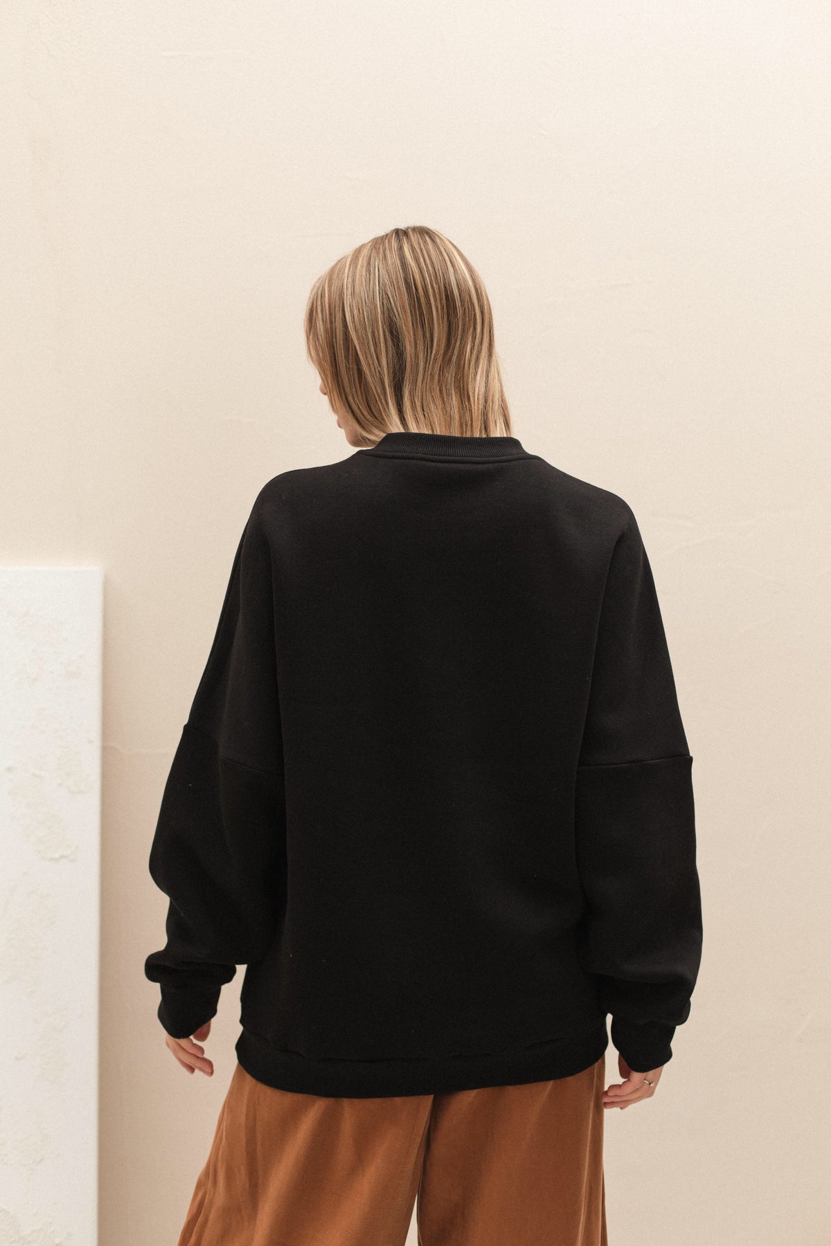 Black plain oversized sweatshirt