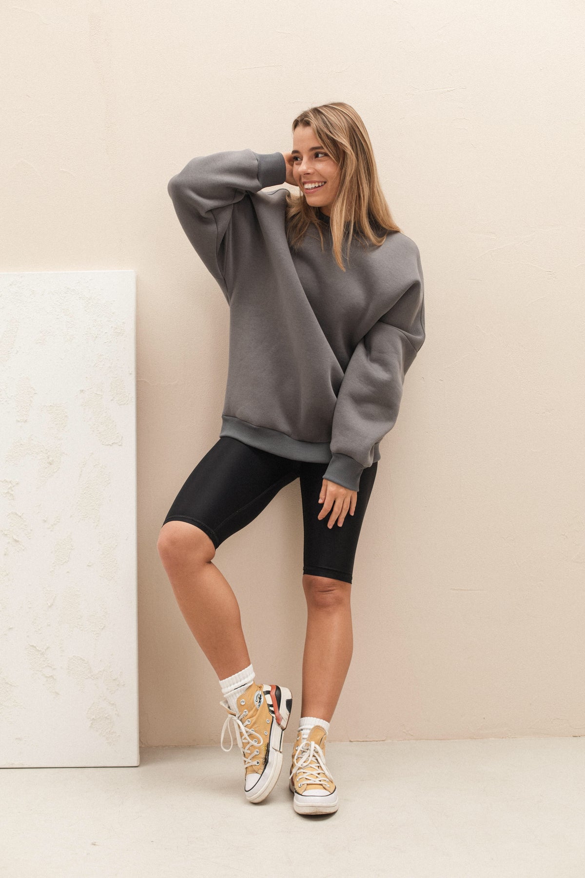 Graphite basic plain fleece sweatshirt with crew neck