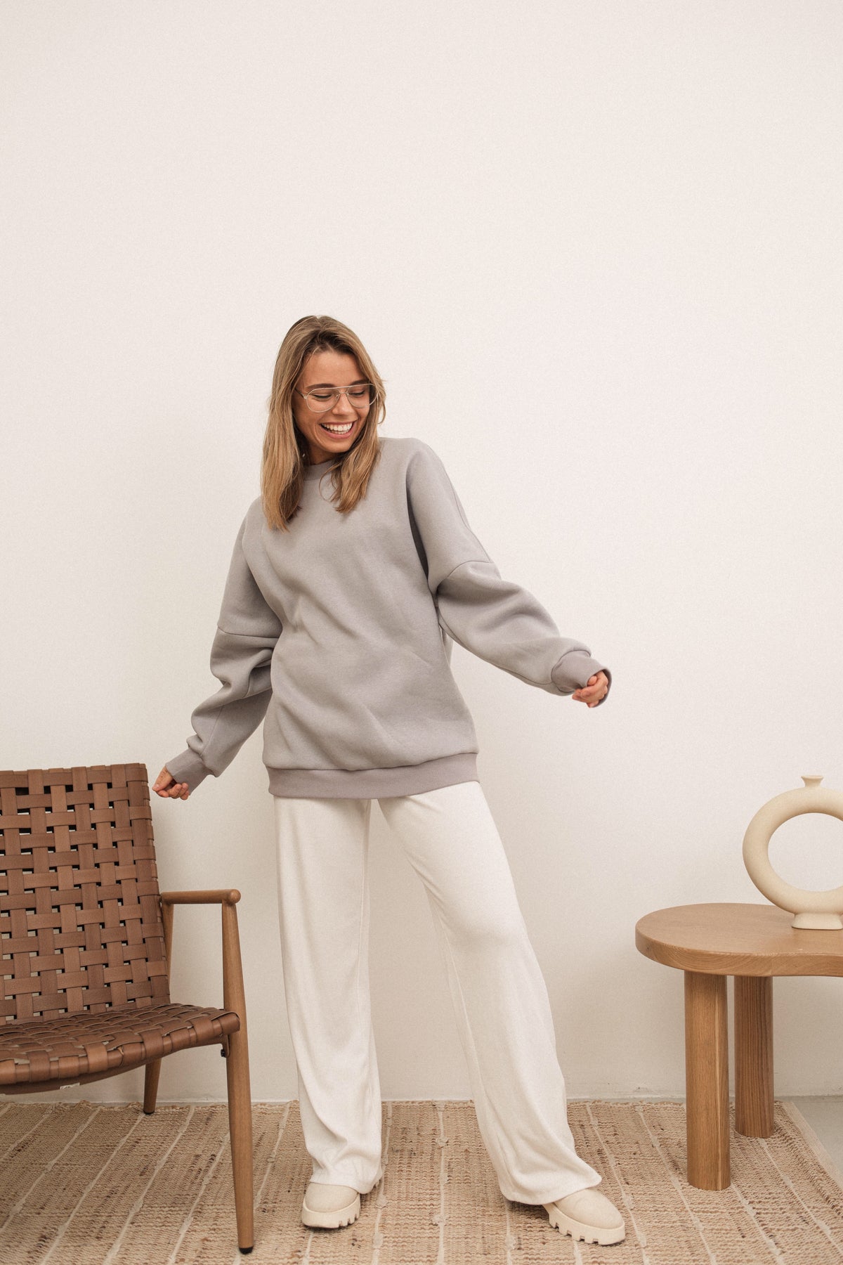Gray casual oversized sweatshirt